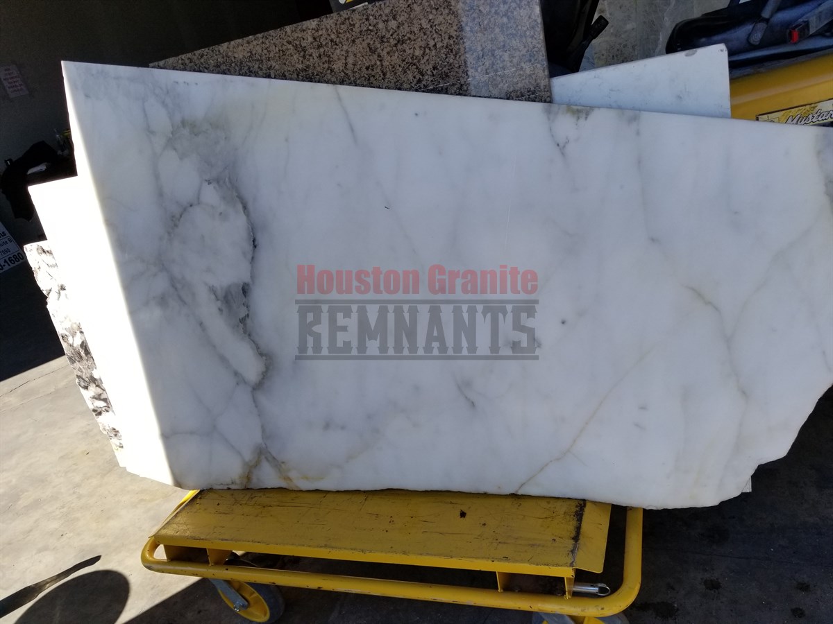 Carrara White Marble Remnant 57