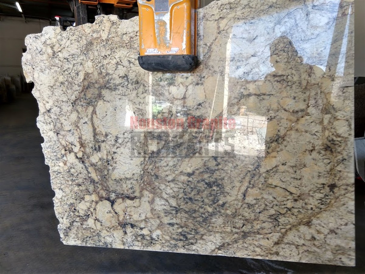 Delicatus Gold Granite Remnant 50