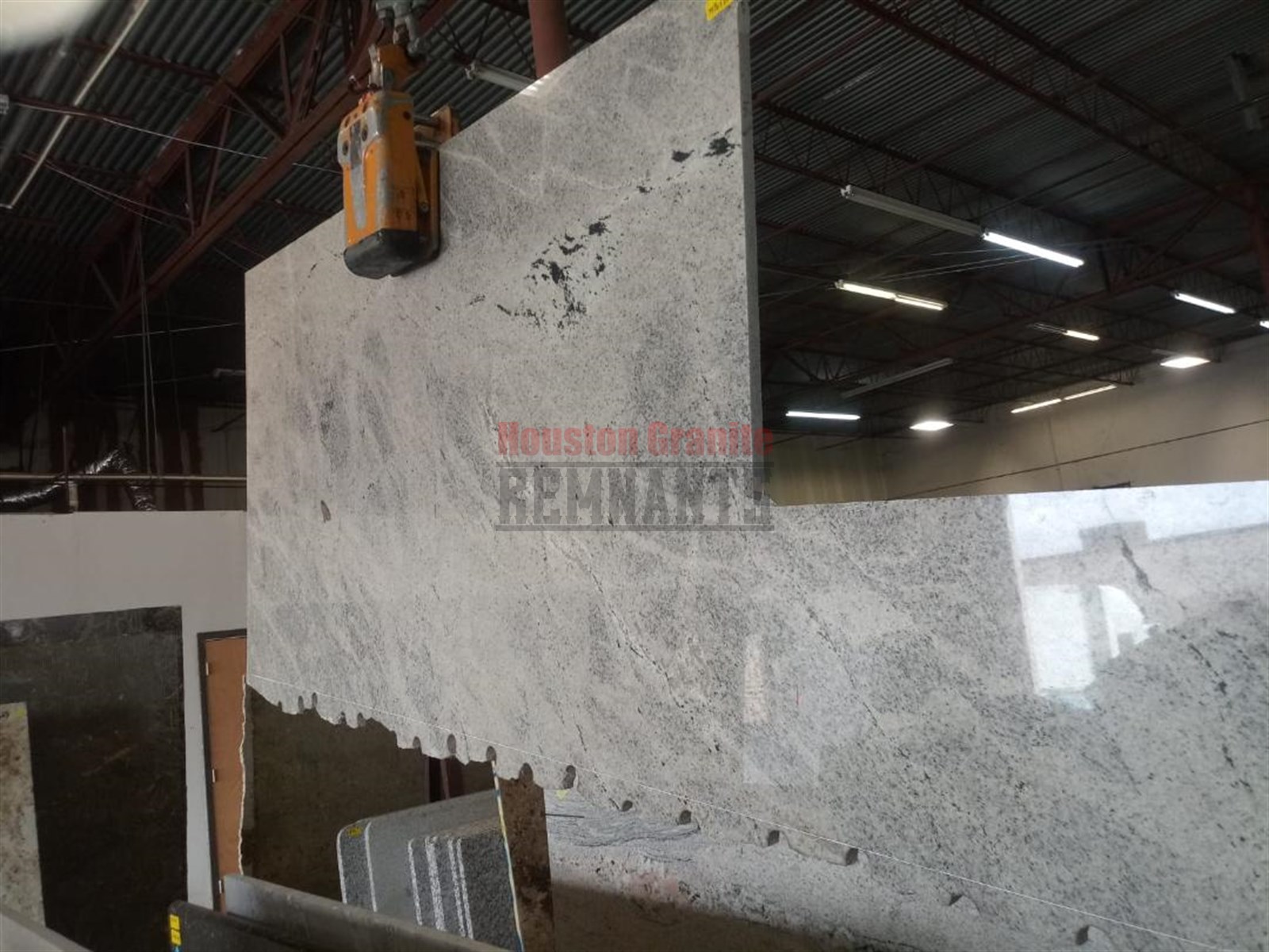 Viscon White Granite Remnant 75.8