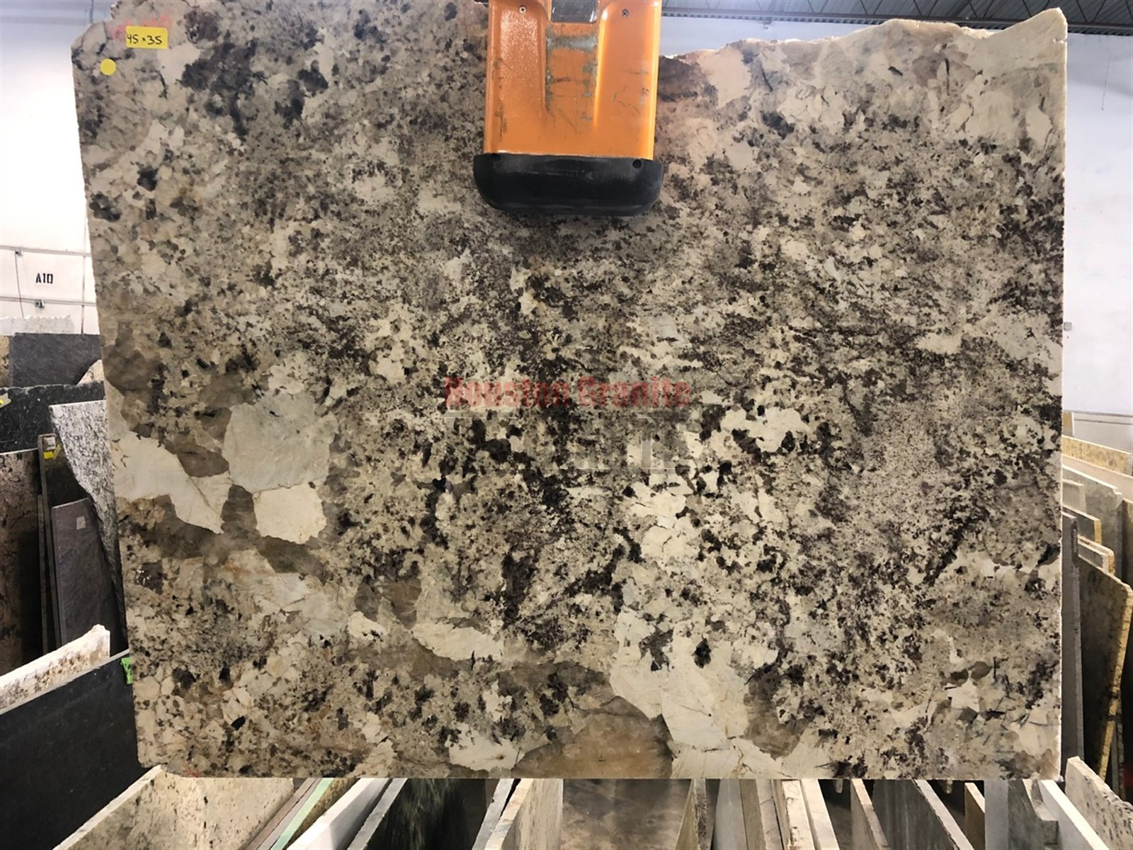 Delicatus Taupe Leathered Granite Remnant 35