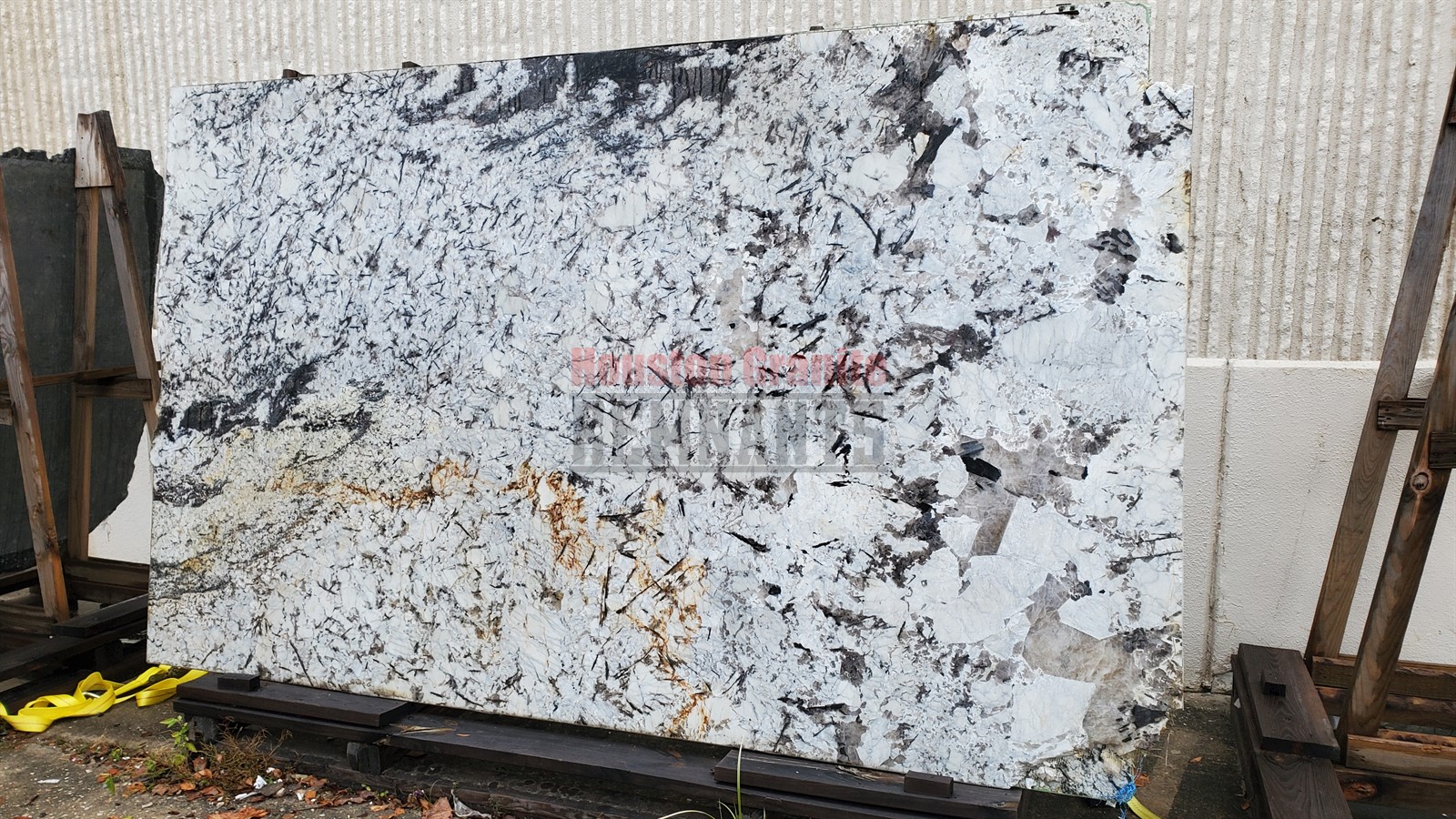 Bono Granite Remnant 77