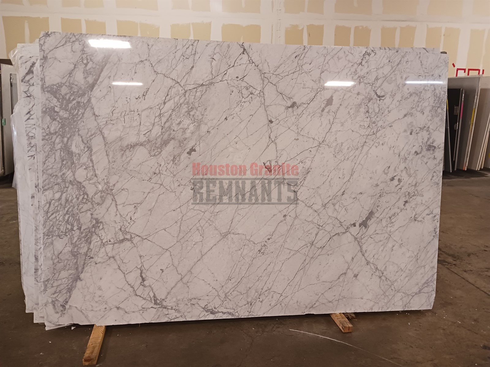 Carrara White Marble Remnant 
