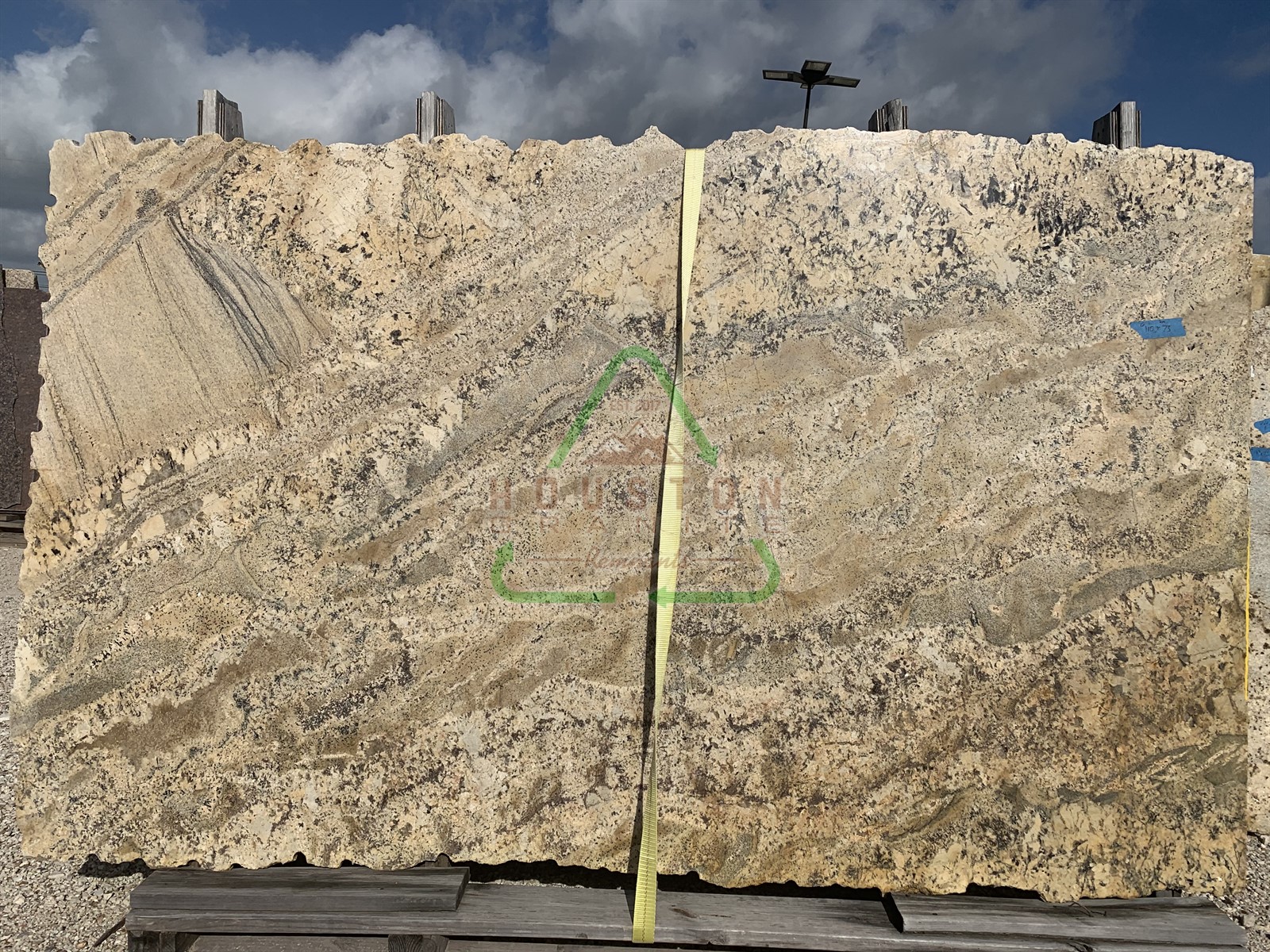 Almond Mauve Granite Remnant 110